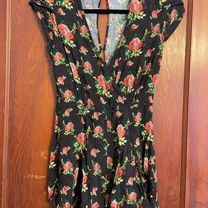 Short sleeved romper